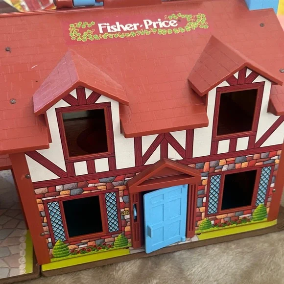 Fisher-Price Play Family House - Red and Blue - Picture 12 of 13